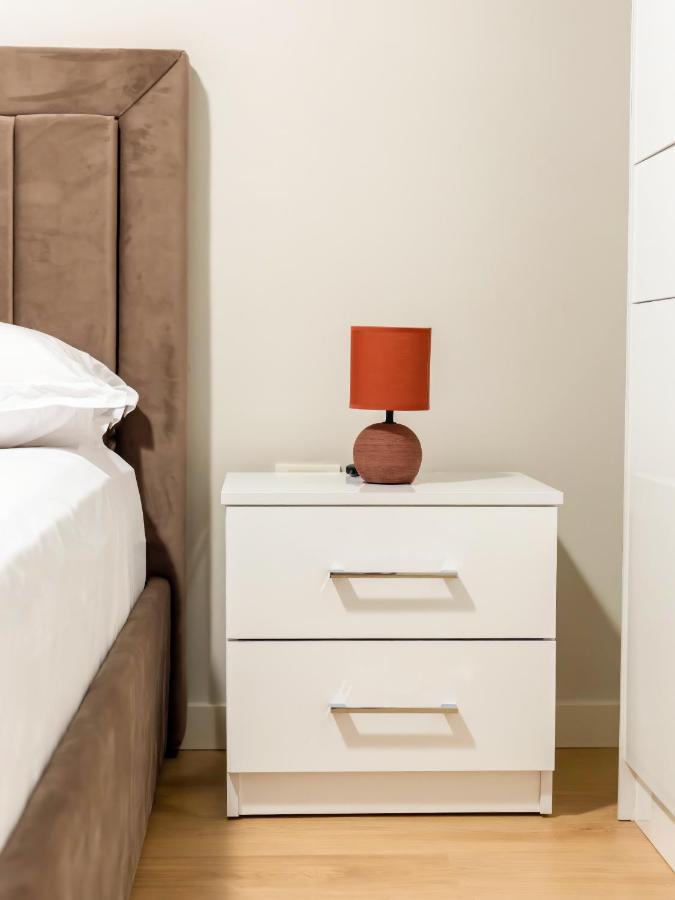 Home Inn Apartment Near City Center Тирана Екстериор снимка