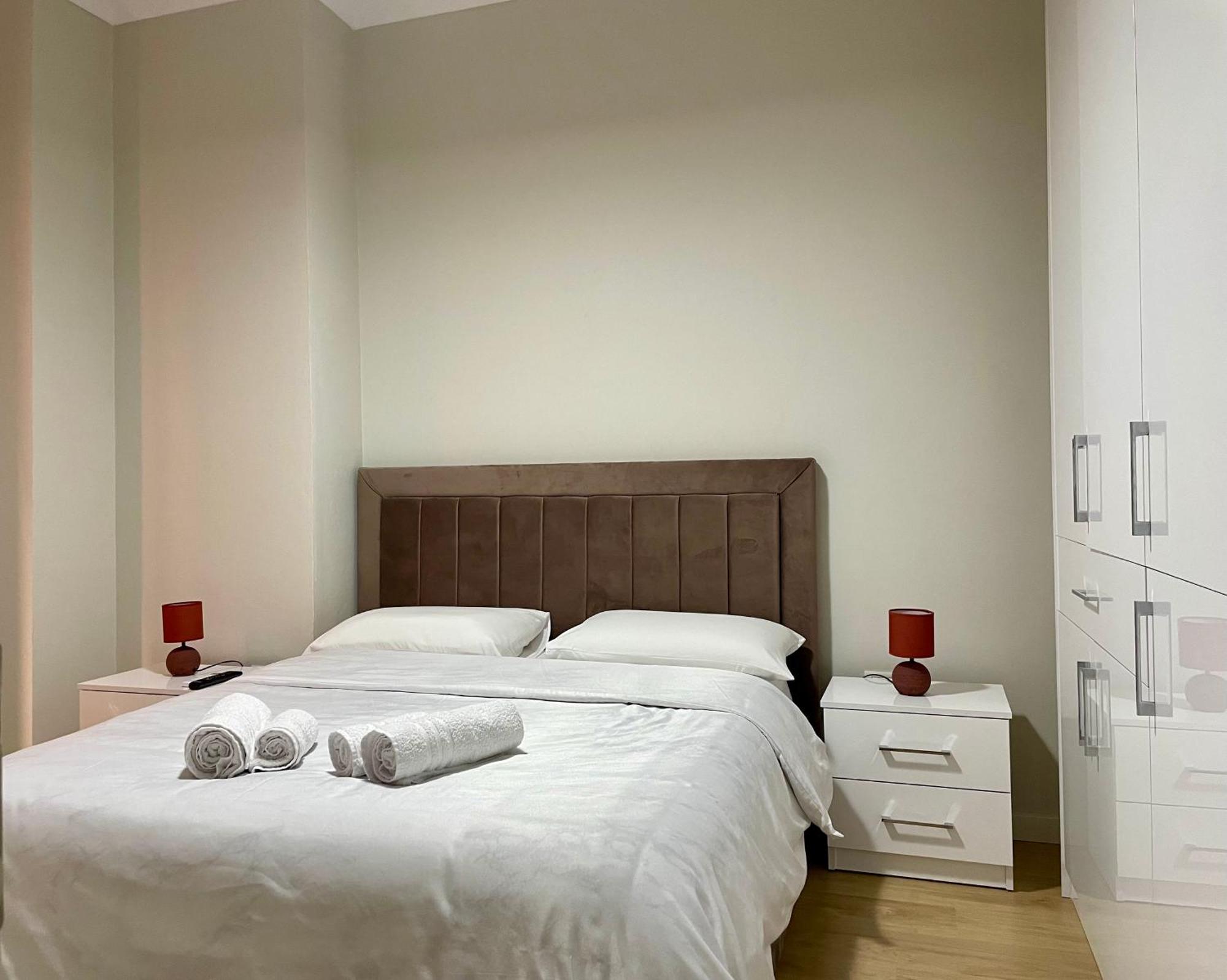 Home Inn Apartment Near City Center Тирана Екстериор снимка